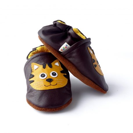 baby-shoes-first-steps-tiger